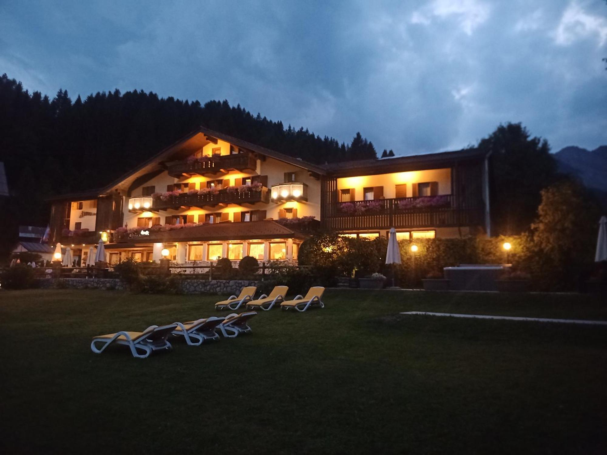 Park Hotel Arnica ファルカーデ エクステリア 写真