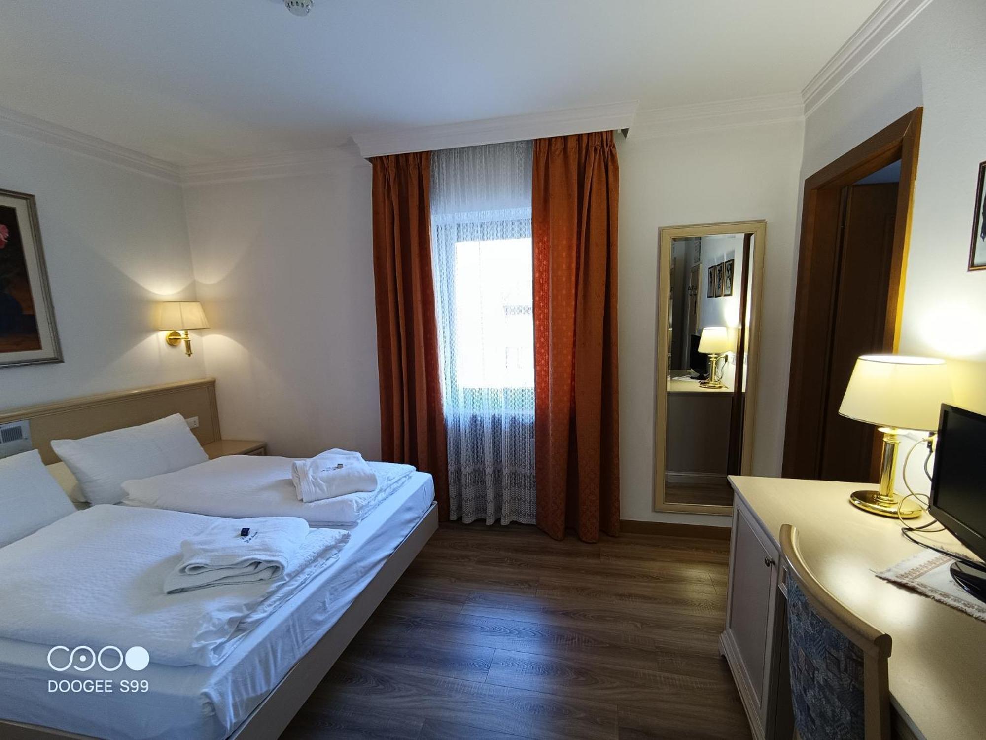 Park Hotel Arnica ファルカーデ エクステリア 写真