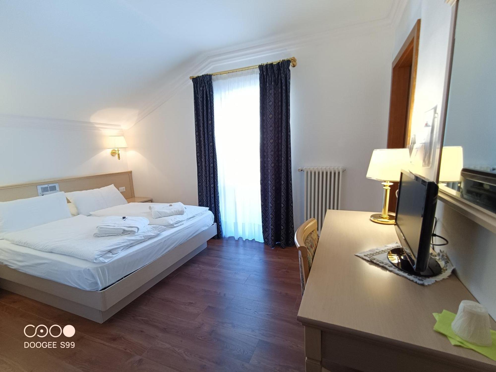 Park Hotel Arnica ファルカーデ エクステリア 写真
